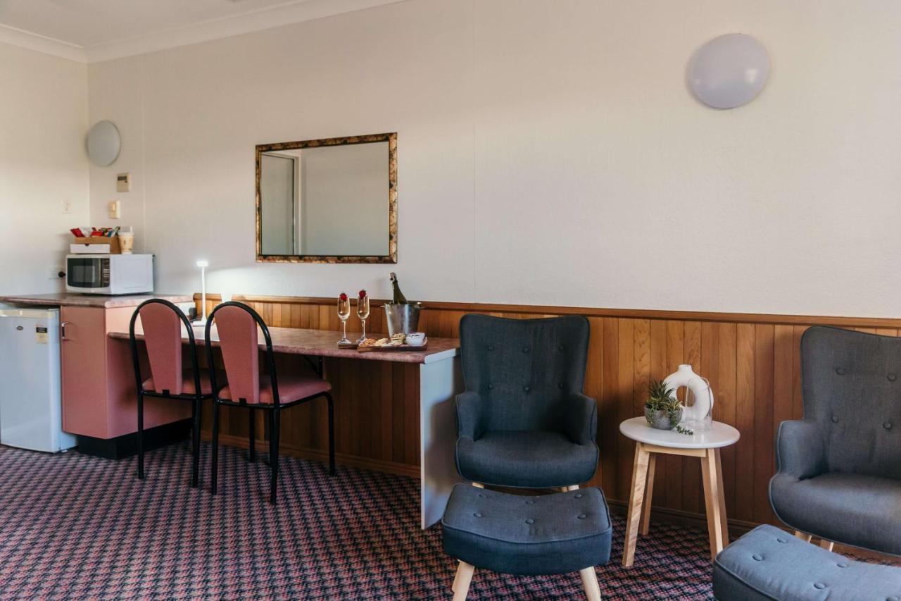 Outback Mt Isa Motel 3*