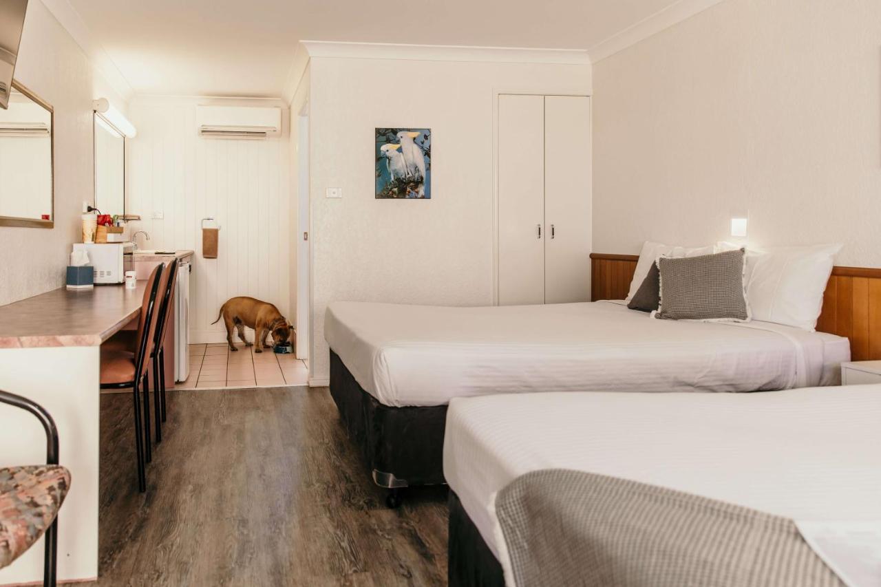 Outback Mt Isa Motel 3*