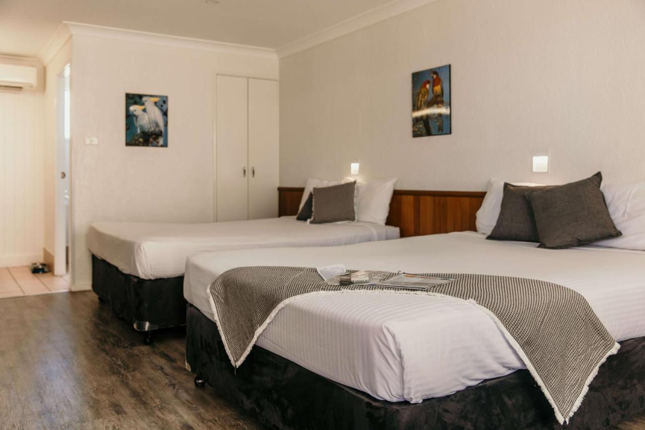 Outback Mt Isa Motel 3*